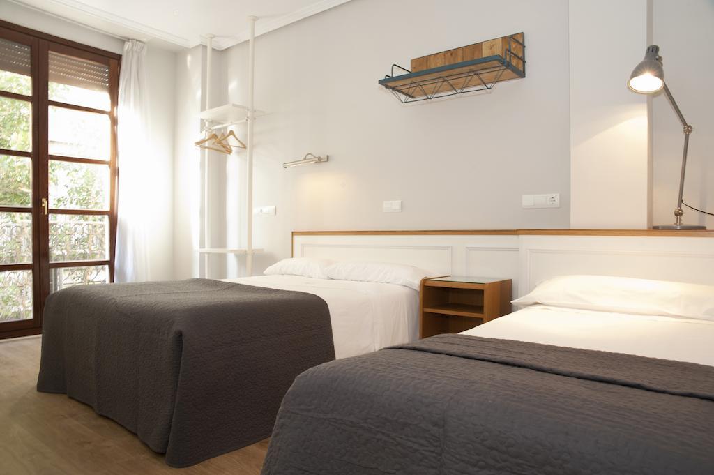 Apartamentos Sabinas Don Jaime Zaragoza Oda fotoğraf