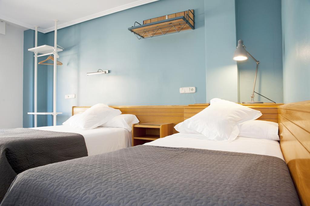 Apartamentos Sabinas Don Jaime Zaragoza Oda fotoğraf