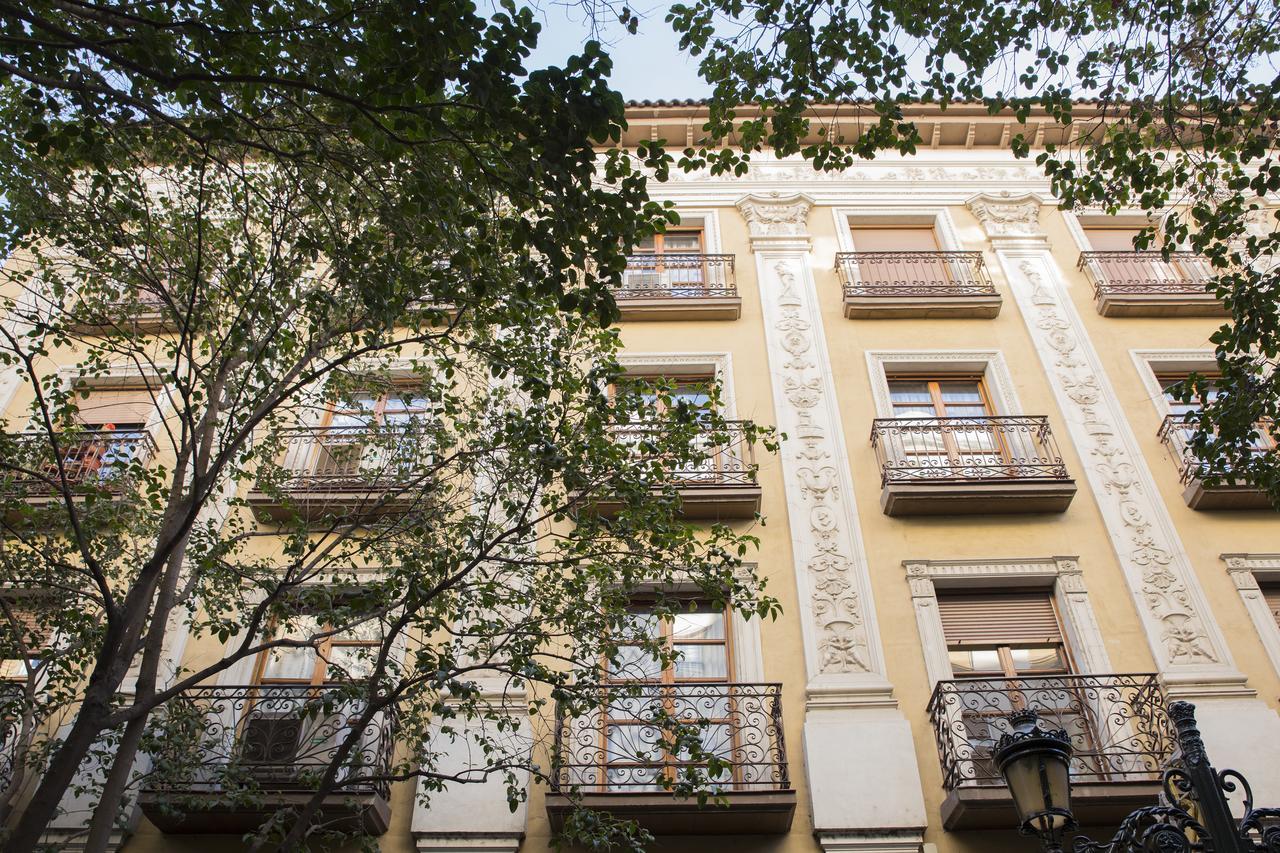Apartamentos Sabinas Don Jaime Zaragoza Dış mekan fotoğraf
