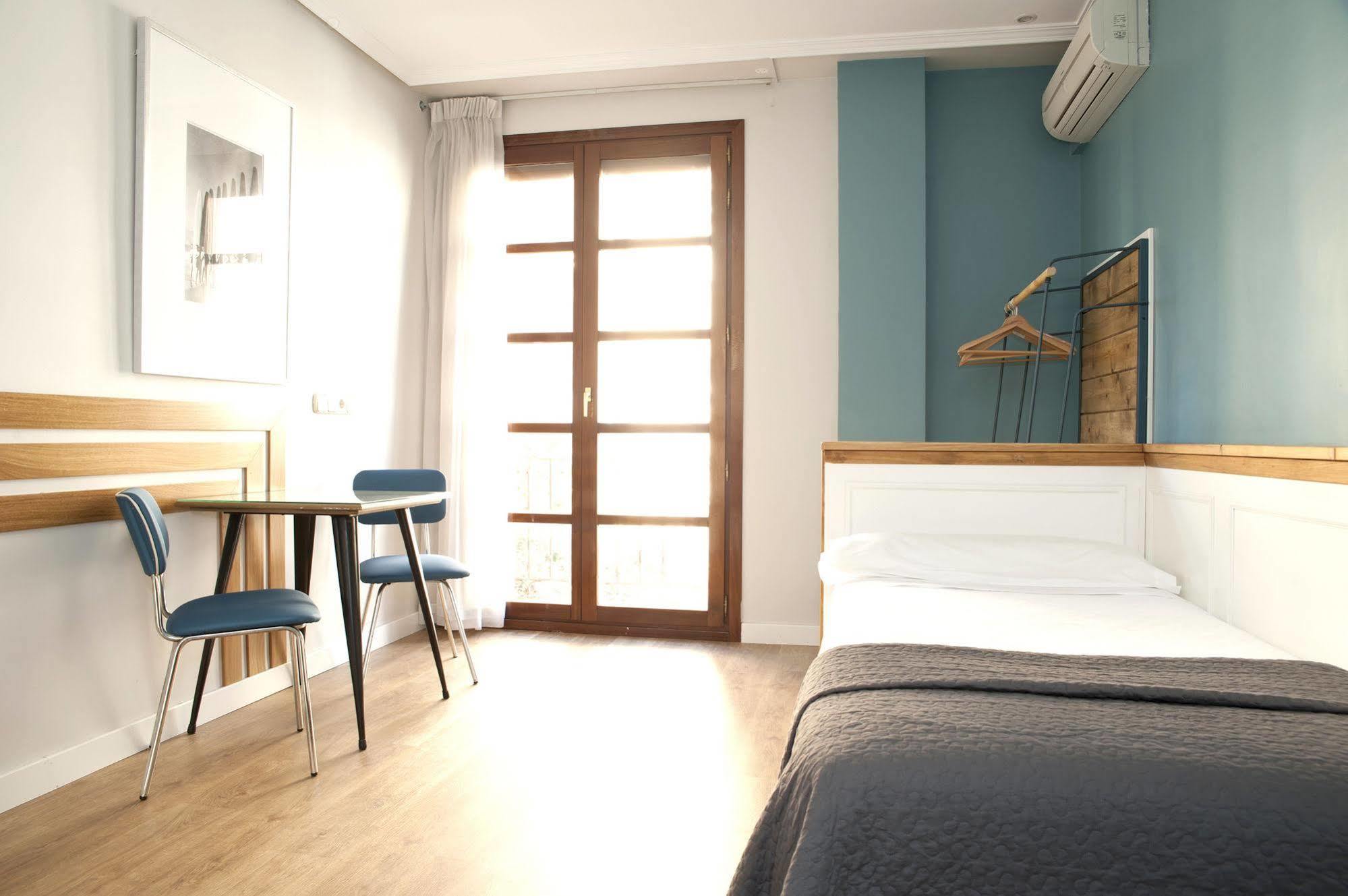 Apartamentos Sabinas Don Jaime Zaragoza Dış mekan fotoğraf